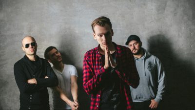 „Double Faced Eels” piemin aizgājušo Linkin Park solistu, publicējot kaverversiju dziesmai „Leave Out All The Rest”