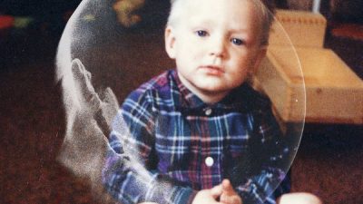 Klajā nāk Artura Gruzdiņa debijas albums “Aplī”