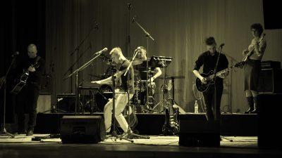 Grupa MELANNA publicē albumu „Pār pasauli”