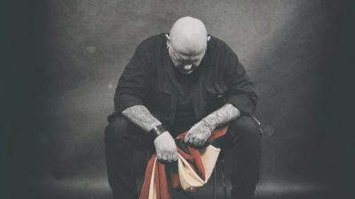 Latvijas rokmūziķi apvienojas projektā “JĀNIS BUKUMS & SABIEDROTIE” un publicē kopdziesmu  “Mums Nepiedos”