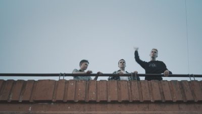 Grupa “Stray Orchid” izdod singlu “Nāksi”