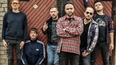 Grupa DivDiv izdod singlu “Sarkanais paklājs”