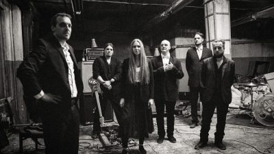 Alternatīvās mūzikas cikls “Ceļabiedri” Mežaparka Lielās estrādes Kokaru zālē