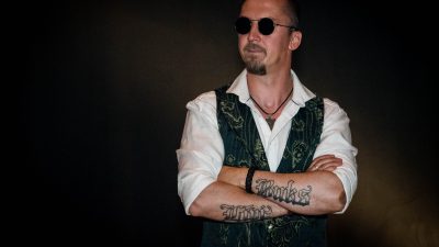 INTERVIJA: Grupas Līvi dziedātājs Jānis Buķelis