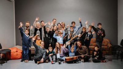 Grupa Sub Scriptum kopā ar mūziķi Dionu noslēdz labdarības koncerttūri