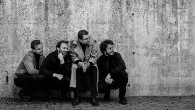 Grupa The Bad Tones izdod “tringlu”, jeb trīs dziesmas zem nosaukuma “i”