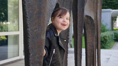 Divdesmit septiņi Latvijas mūziķi apvieno spēkus labdarības koncertu sērijā “Klāt_būtne”