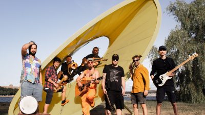 Oranžās brīvdienas koncertā Palladium svinēs dzimšanas dienu un jaunu albumu