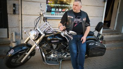 INTERVIJA: UĢIS HIGO GLĀZĪTIS