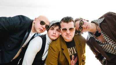 Spēcīga alternatīvā roka debija mūzikā: grupa The Tunes izdod dziesmu “Range”