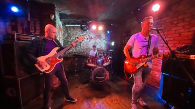 INTERVIJA: Jānis Rudzroga no grupas Starp Līdzīgiem