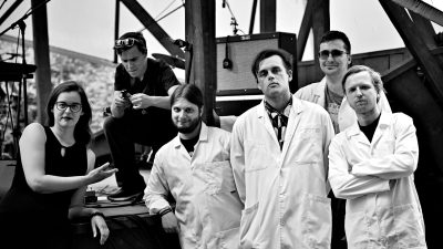 Grupa “DJ Krankenwagen” izdod pirmo albuma “Lēnā palīdzība” singlu “Idiņš”