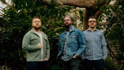 B OPTIMIST atgriežas ar jaunu mūziku – dziesma “Tālumā”