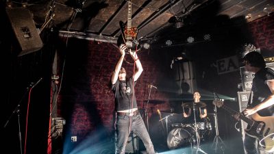 Rīgā ar koncertu atgriežas “A Place to Bury Strangers”