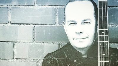 Fēlikss Ķiģelis un “YDJ” izdevuši deju versiju “Laika dziesmiņai”