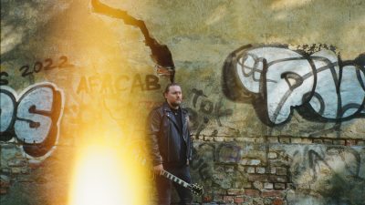 Gunārs Toms laiž klajā rudenīgu singlu “Kamēr”