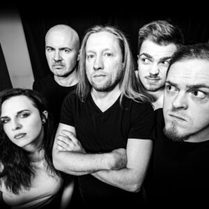 Rokgrupa “Cut in Half” izdod otro singlu no gaidāmā albuma “Initial Line”